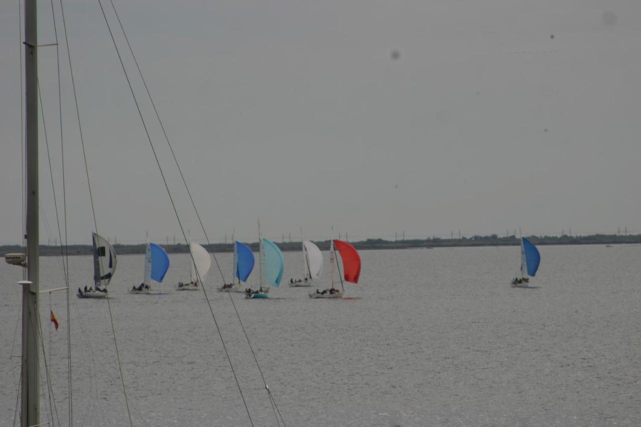 Mèze Le Vent Dans Les Voiles - Appartement Classe 4 Etoiles מראה חיצוני תמונה